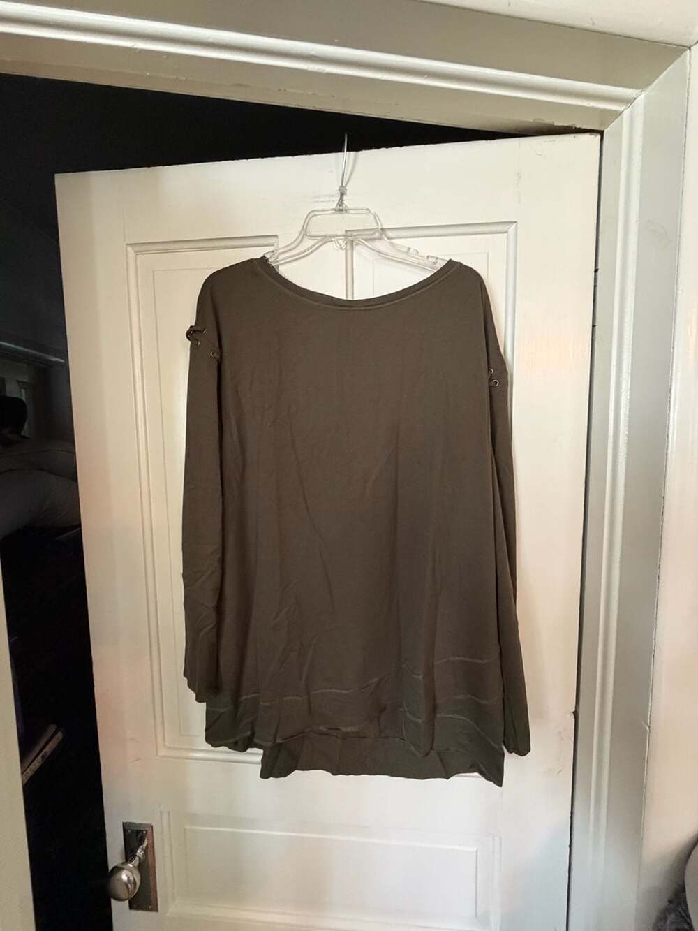 Chico's Zenergy Olive Green Lace Up Sleeve Long Sleeve Tunic Top Size 3 16/18